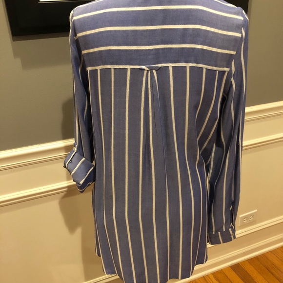 Tunic type blouse - Picture 4 of 6